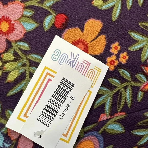 LuLaRoe Cassie Pencil Skirt Purple Floral Polka Dots Size Small S - Picture 7 of 9